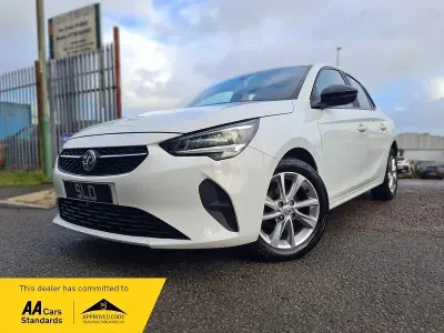Używany Vauxhall Corsa 75 KM (55 kW) 2020 Biały Hatchback