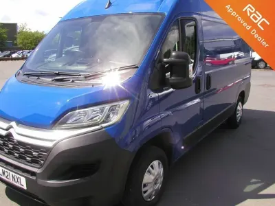 Usado Citroën Relay 140 HP (102 kW) 2021 Azul Van