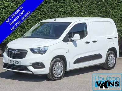 Used Vauxhall Combo Sportive 100 HP (73 kW) 2021 White MPV