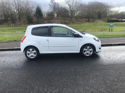 Used Renault Twingo Dynamique 2013 White Hatchback