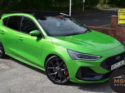 Used Ford Focus ST 280 HP (205 kW) 2023 Green Hatchback
