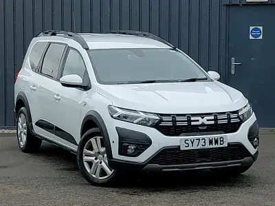 Second-hand Dacia Jogger Expression 109 CP (80 kW) 2023 Alb Monovolum