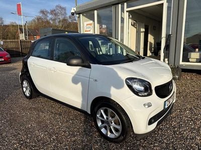 Used Smart ForFour Passion 71 HP (52 kW) 2017 Black Hatchback