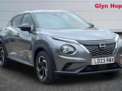 Używany Nissan Juke N-Connecta 143 KM (105 kW) 2023 Szary SUV