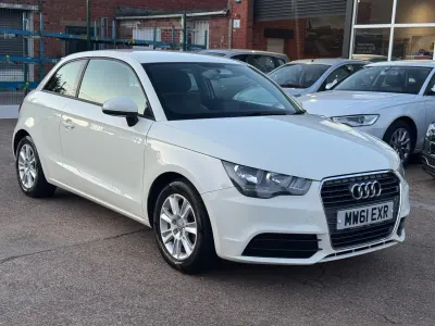 Begagnad Audi A1 2011 Vit Halvkombi