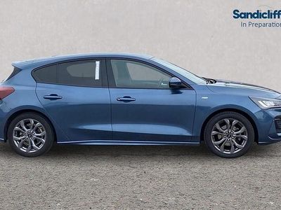 Used Ford Focus ST-Line 155 HP (114 kW) 2023 Blue Hatchback