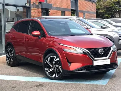 Used Nissan Qashqai Tekna+ 155 HP (114 kW) 2021 Red SUV