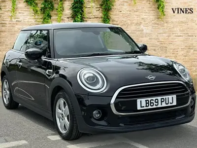 Used Mini Cooper Classic 134 HP (98 kW) 2019 Black Hatchback