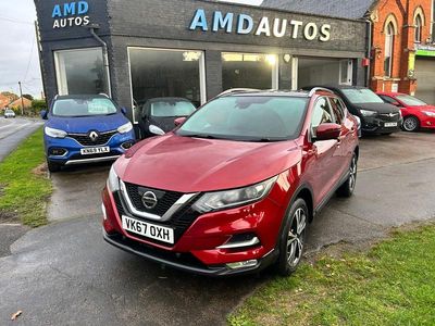 Used Nissan Qashqai N-Connecta 110 HP (80 kW) 2017 Red SUV