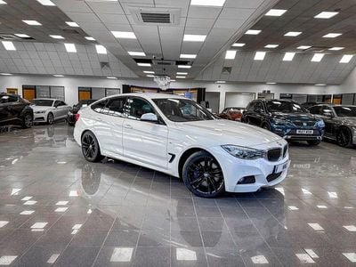 Used BMW 330 M Sport 258 HP (189 kW) 2016 White Hatchback