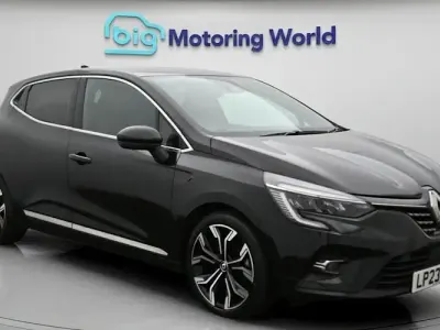 Used Renault Clio Techno 145 HP (106 kW) 2023 Black Hatchback