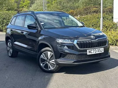 Gebraucht Skoda Karoq SE Drive 113 PS (83 kW) 2023 Schwarz SUV