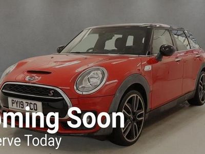 Begagnad Mini Cooper Clubman Sport 192 HK (141 kW) 2019 Röd Kombi