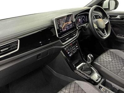 Used VW T-Roc R-line 150 HP (110 kW) 2024 White SUV