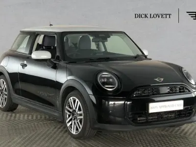 Używany Mini Cooper Hatch 154 KM (113 kW) 2024 Czarny Hatchback