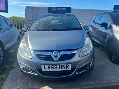 Second-hand Vauxhall Corsa Design Edition 2009 Argintiu Hatchback