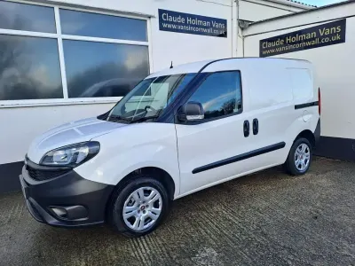 Used Fiat Doblò 95 HP (69 kW) 2018 White MPV