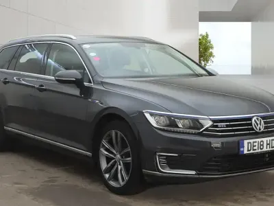 Used VW Passat GTE 218 HP (160 kW) 2018 Indium grey Estate