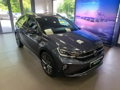 Usado VW Taigo Style 113 CV (83 kW) 2024 Gris SUV