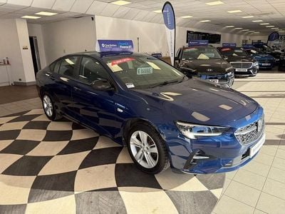 Used Vauxhall Insignia Sport 122 HP (89 kW) 2020 Blue Hatchback