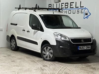 White Used 2017 Peugeot Partner MPV | £4,500 (Super price)