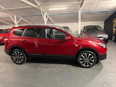 Used Nissan Qashqai +2 N-TEC 130 HP (95 kW) 2012 Red SUV