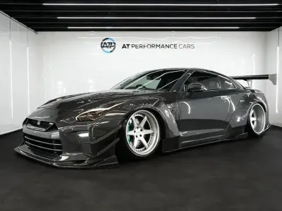 Used Nissan GT-R Premium Edition 530 HP (389 kW) 2011 Grey Coupe