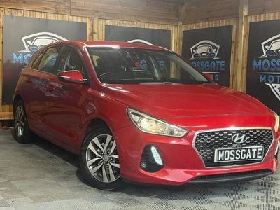 Red Used 2018 Hyundai i30 SE Hatchback | £7,795 (Fair price)
