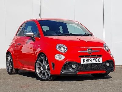 Begagnad Abarth 595 70th Anniversary 165 HK (121 kW) 2019 Röd Halvkombi