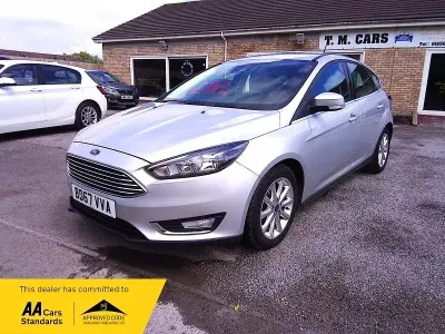 Used Ford Focus Titanium 125 HP (91 kW) 2017 Silver Hatchback