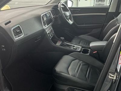 Usado Seat Ateca Xperience Lux 150 HP (110 kW) 2023 Cinzento SUV