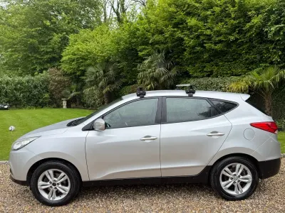 Usado Hyundai ix35 Style 135 HP (99 kW) 2011 Prateado SUV