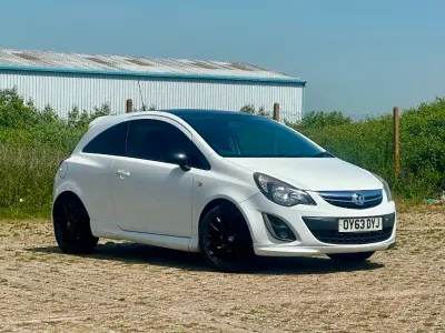 Used Vauxhall Corsa Edition 2013 White Hatchback
