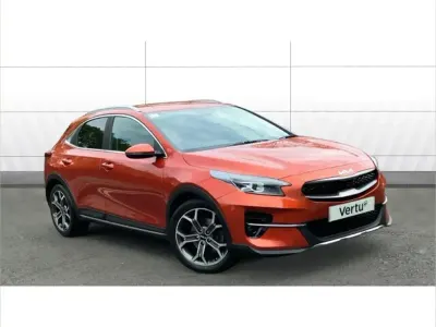 Usado Kia XCeed 120 HP (88 kW) 2021 Laranja SUV