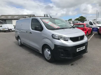 Used Peugeot Expert 2019 Silver Van