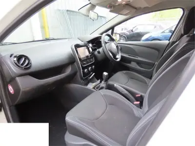 Gebraucht Renault Clio IV Dynamique 75 PS (55 kW) 2017 Weiß Kleinwagen