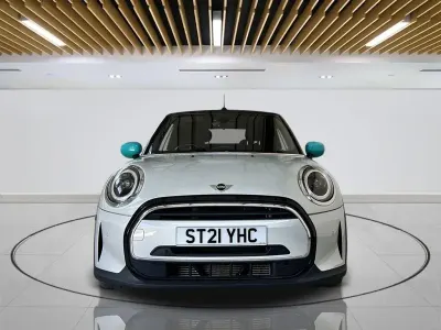 Używany Mini Cooper Cabriolet Classic 136 KM (100 kW) 2021 Srebrny Kabriolet