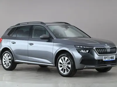 Usado Skoda Kamiq SE Drive 2023 Cinzento SUV