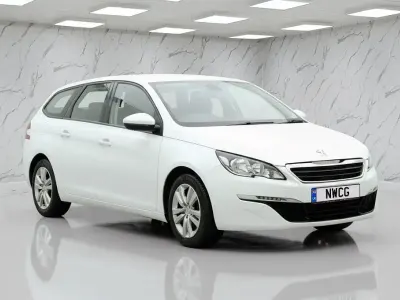 Used Peugeot 308 SW Active 130 HP (95 kW) 2016 White Estate