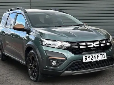 Używany Dacia Jogger Extreme 141 KM (103 kW) 2025 Minivan