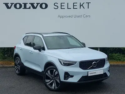 Usado Volvo XC40 Ultra 163 CV (119 kW) 2024 Azul SUV
