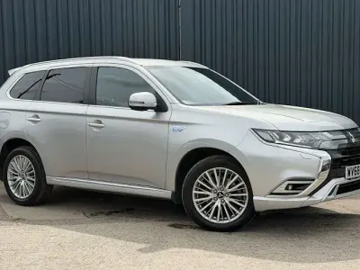 Used Mitsubishi Outlander P-HEV 177 HP (130 kW) 2018 Estate