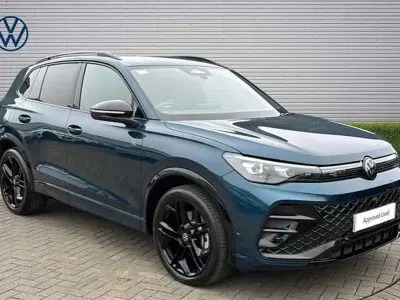 Second-hand VW Tiguan R-line 150 CP (110 kW) 2025 Albastru SUV