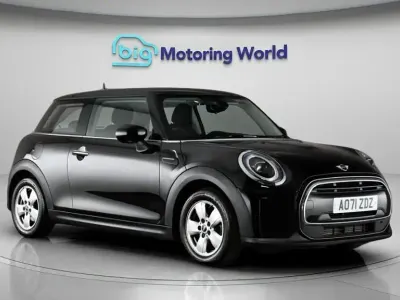 Used Mini Cooper Classic 136 HP (100 kW) 2021 Black Hatchback