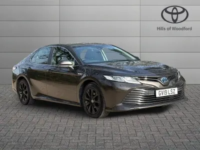 Used Toyota Camry Design 218 HP (160 kW) 2019 Grey Sedan
