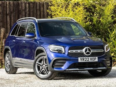 Mercedes GLB220