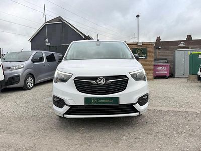 Used Vauxhall Combo S 100 HP (73 kW) 2023 White MPV