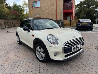 Used Mini Cooper 2018 White Hatchback
