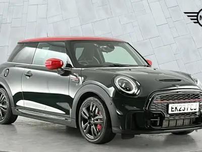 Used Mini John Cooper Works Hatch 228 HP (167 kW) 2023 Green Hatchback
