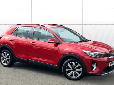 Second-hand Kia Stonic 101 CP (74 kW) 2023 Roșu SUV